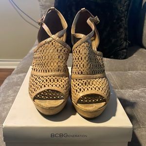 Used BCBGeneration Khaki Nubuck Platform Heels 11M